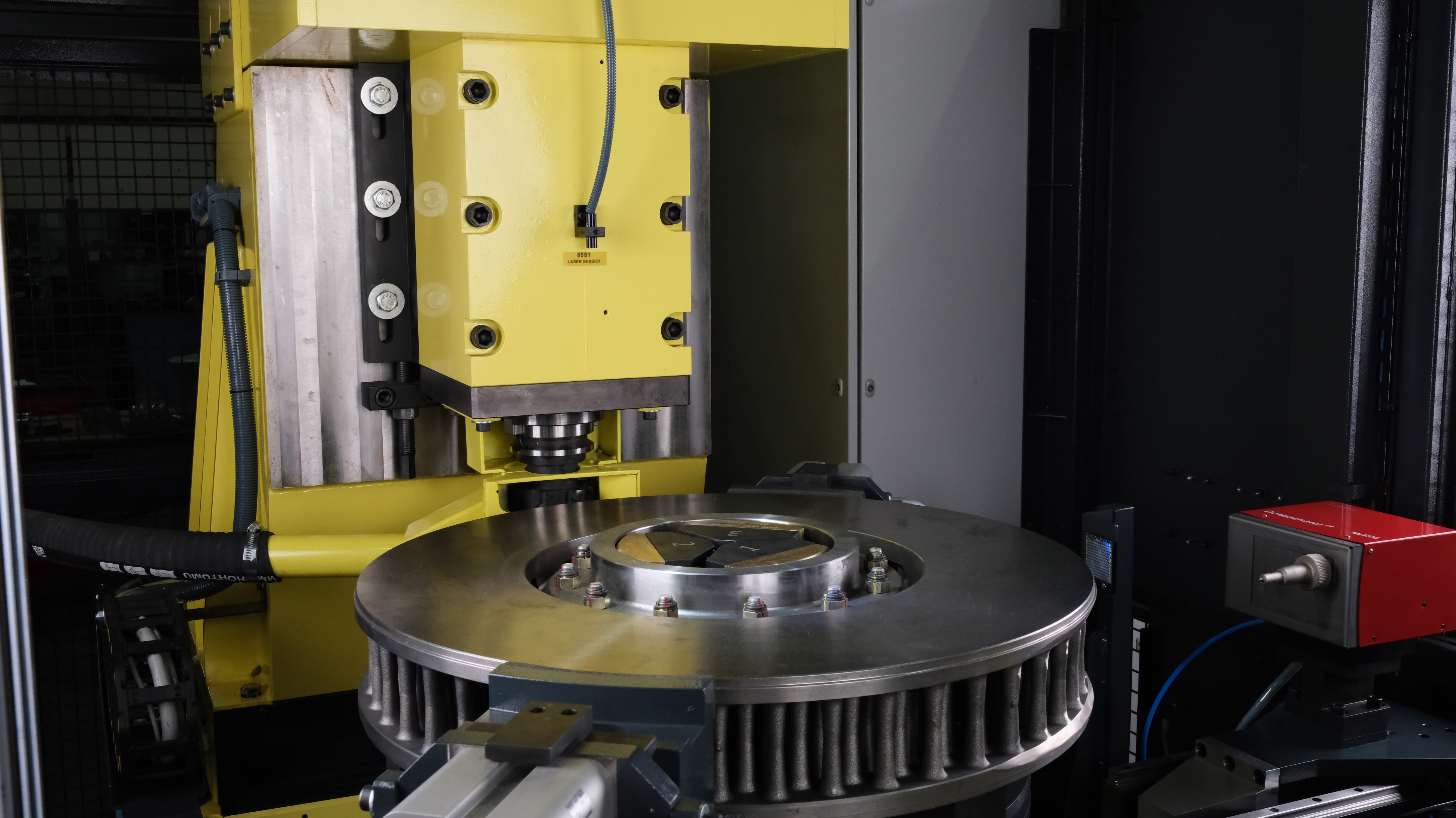 Messmatic ODF-301 brake disc balancing machine - complete front view